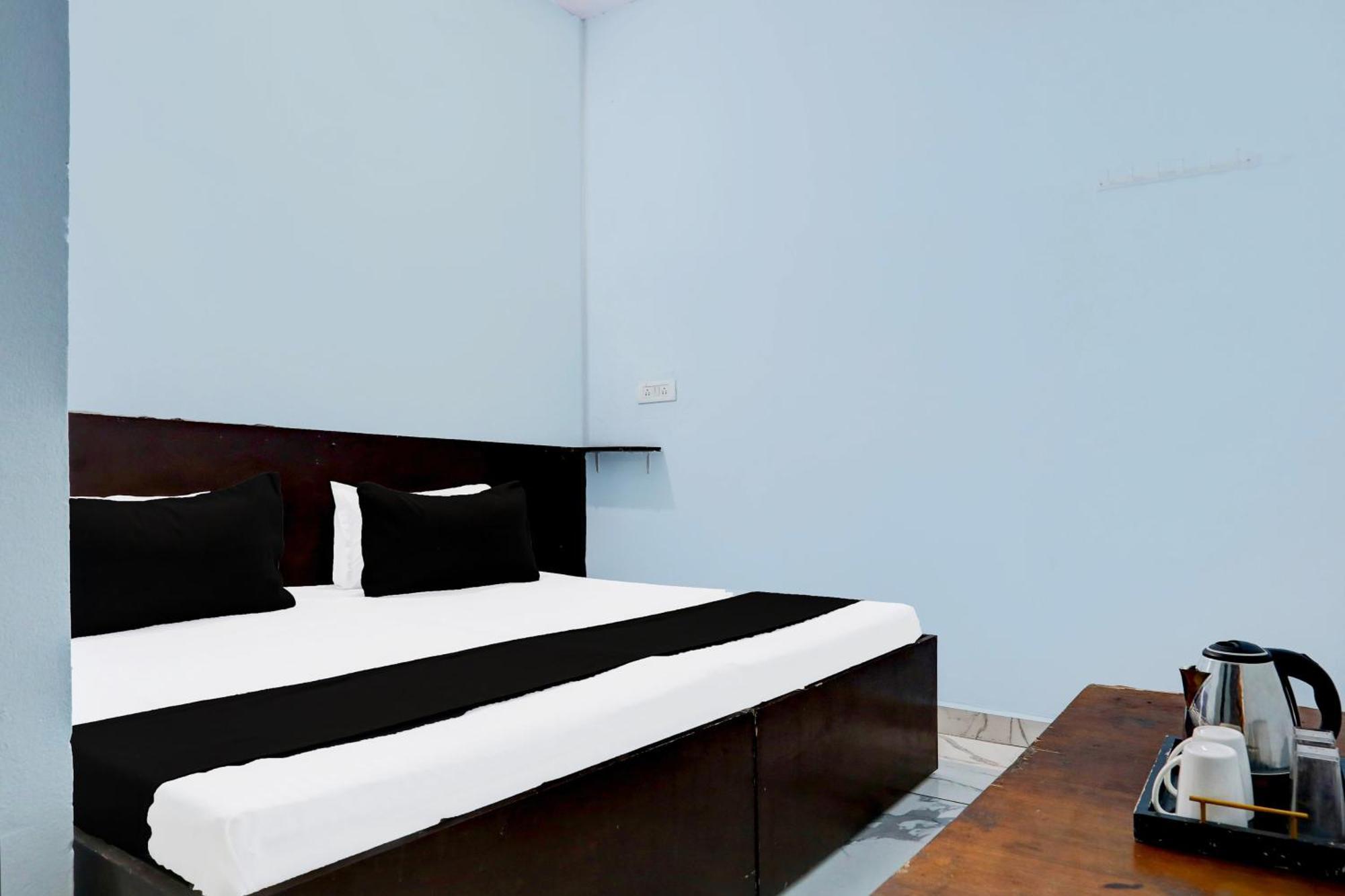 Rudrapur Spot On New Diamond Guest House מראה חיצוני תמונה