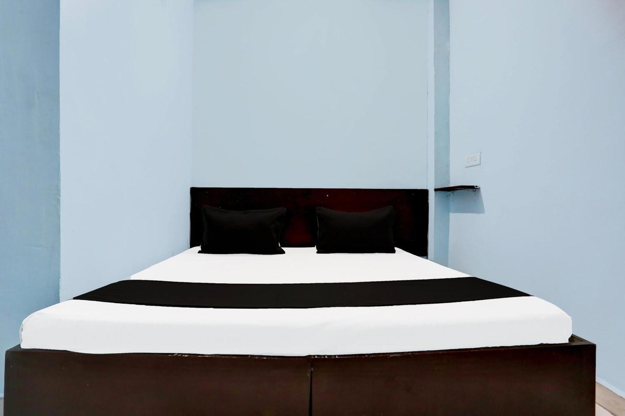 Rudrapur Spot On New Diamond Guest House מראה חיצוני תמונה