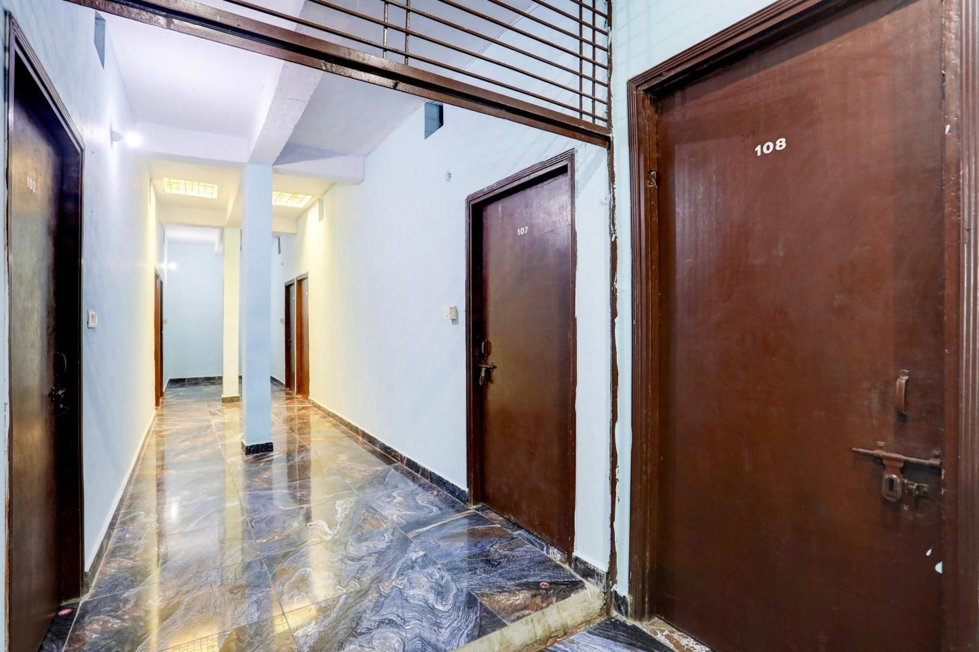 Rudrapur Spot On New Diamond Guest House מראה חיצוני תמונה