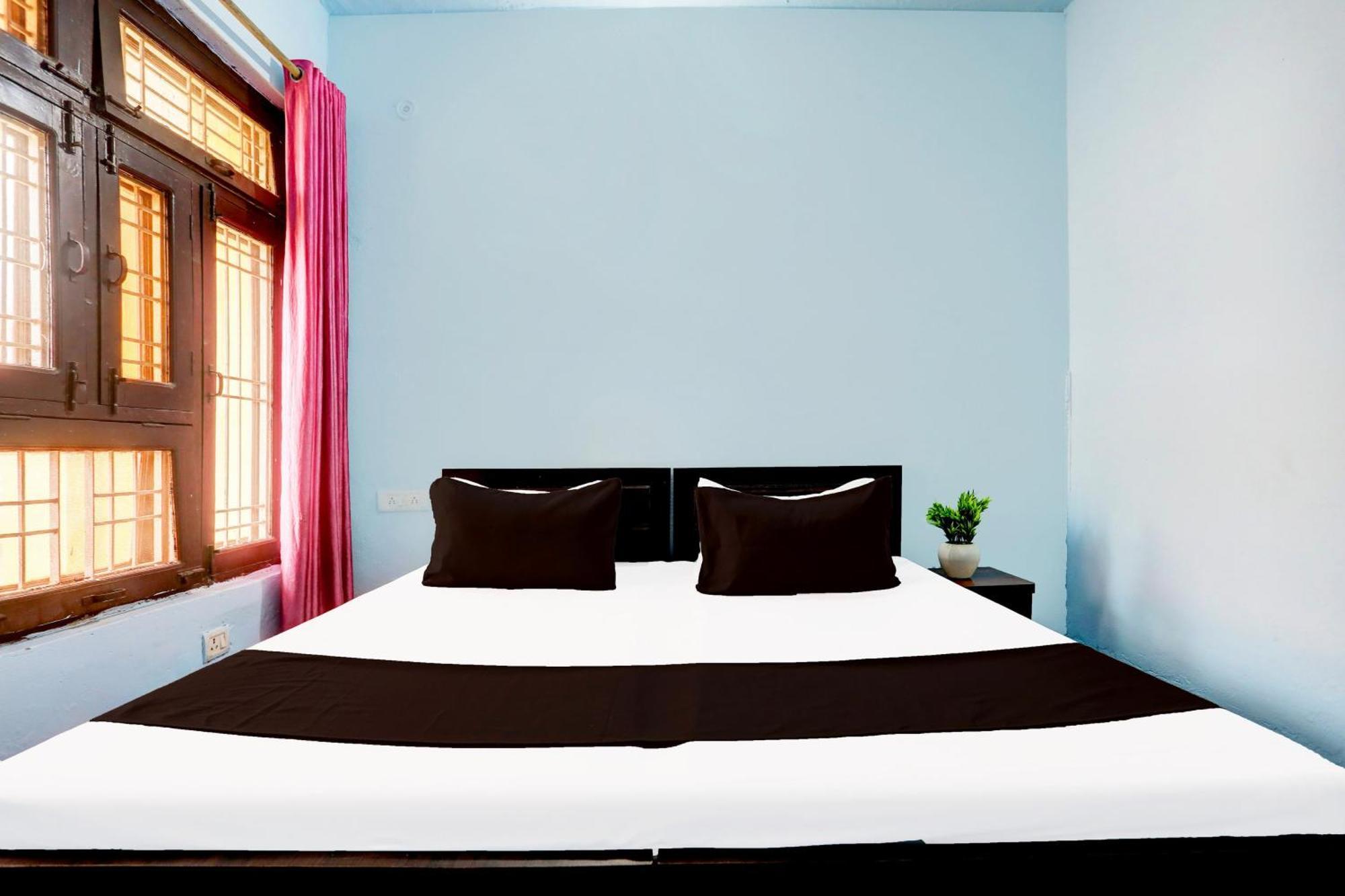 Rudrapur Spot On New Diamond Guest House מראה חיצוני תמונה