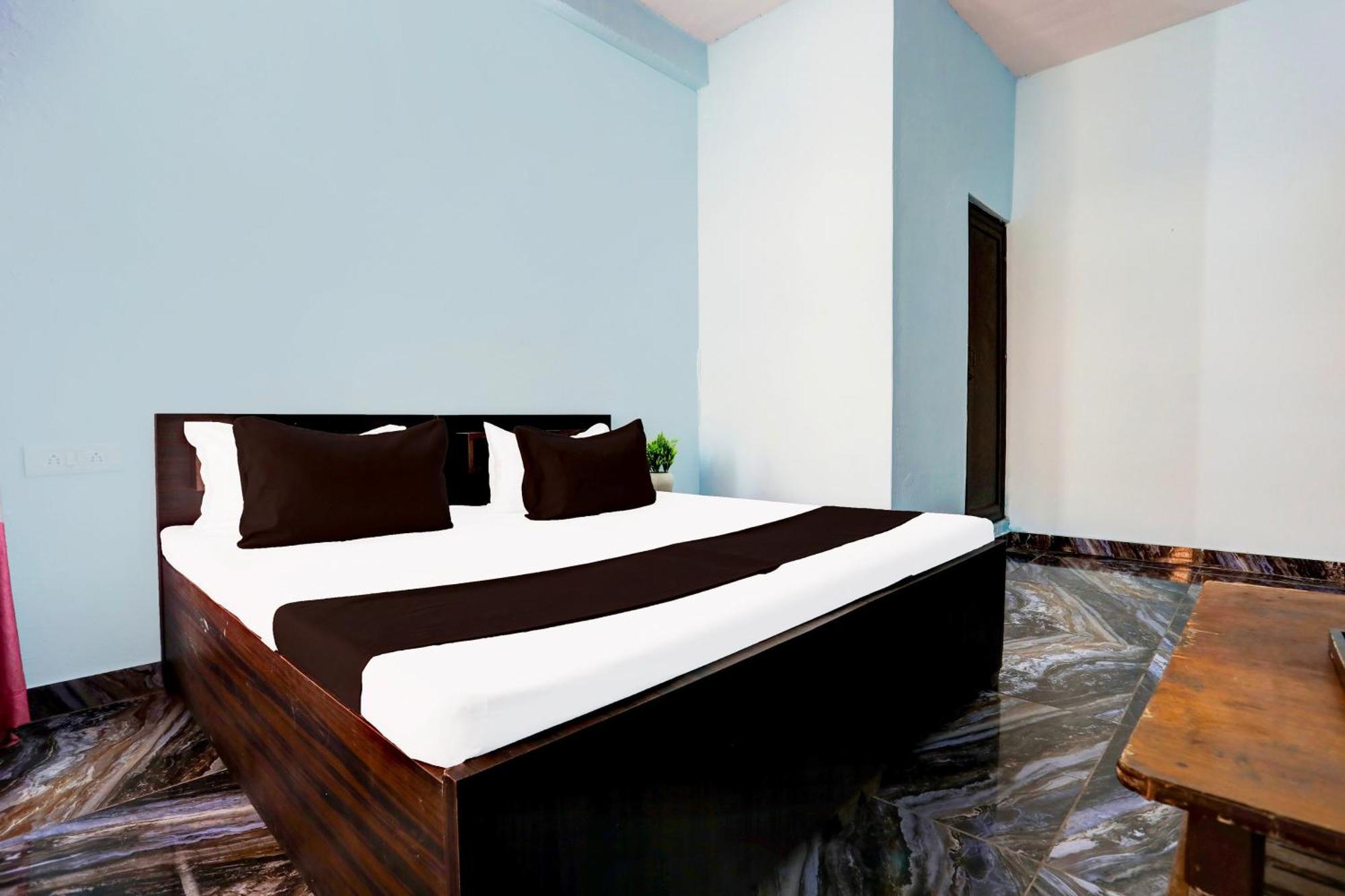 Rudrapur Spot On New Diamond Guest House מראה חיצוני תמונה